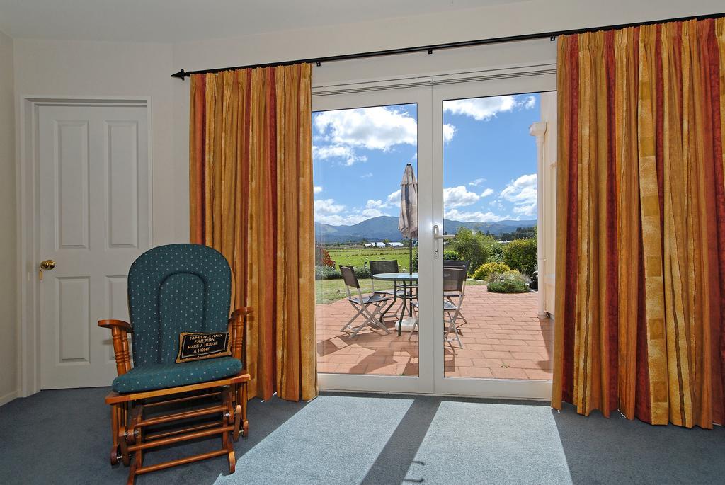 Motueka Homestay Bed & Breakfast Экстерьер фото