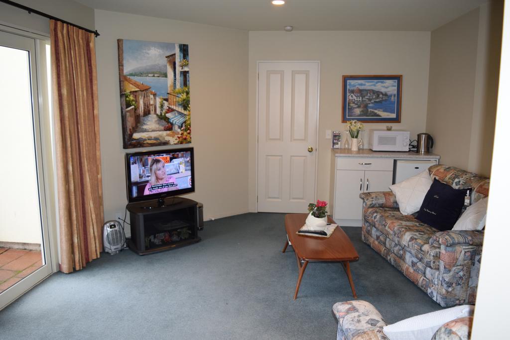 Motueka Homestay Bed & Breakfast Экстерьер фото
