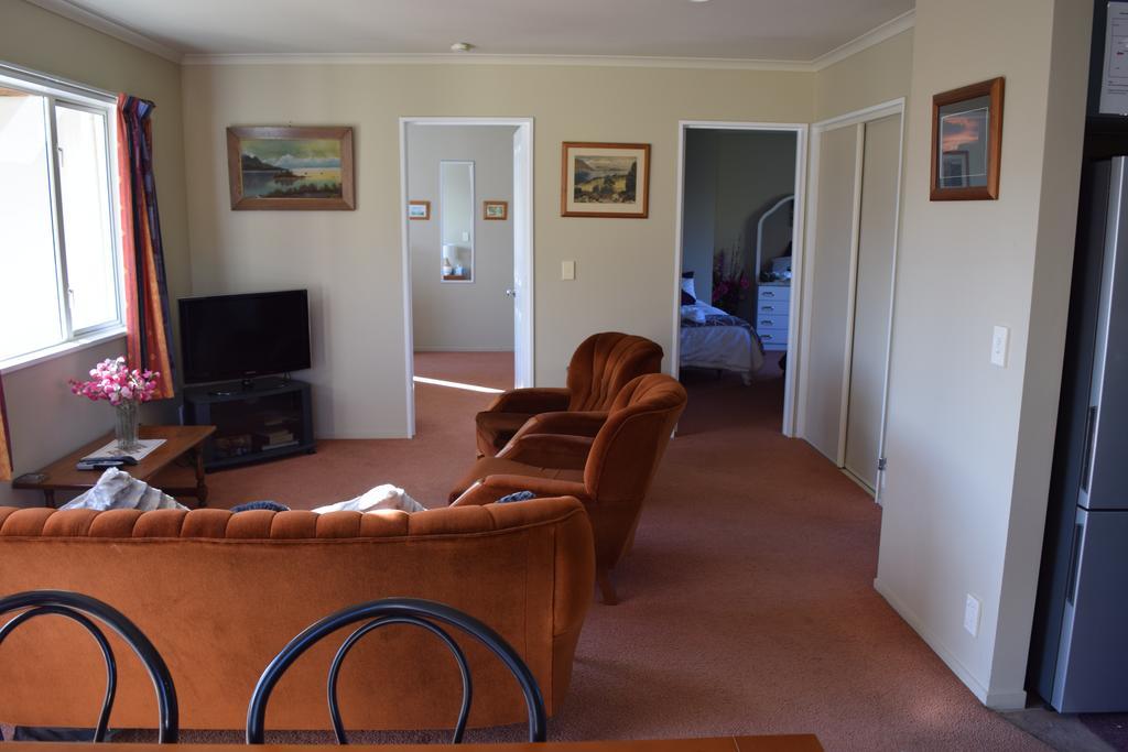 Motueka Homestay Bed & Breakfast Экстерьер фото